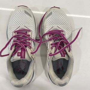 Brooks ghost 12